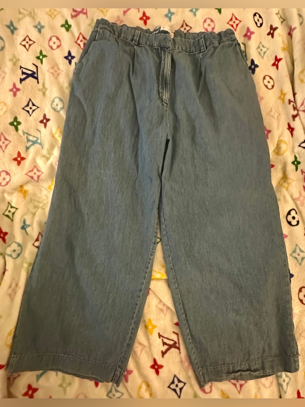 Old Navy Wide Leg Jeans in Light Blue Denim